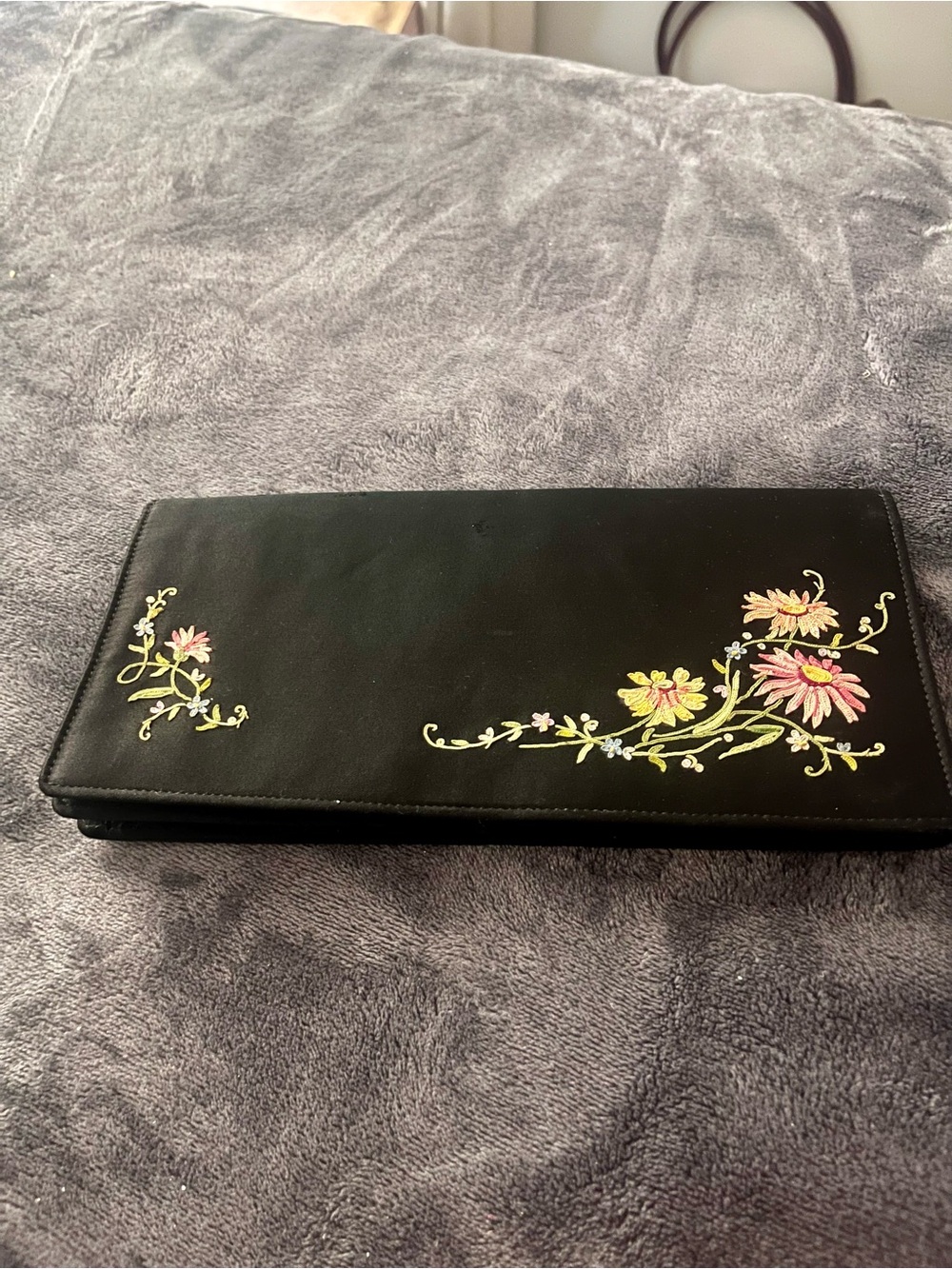 Vintage Hervé Paris Embroidered Black Evening Clutch – 12 Rue de la Paix
